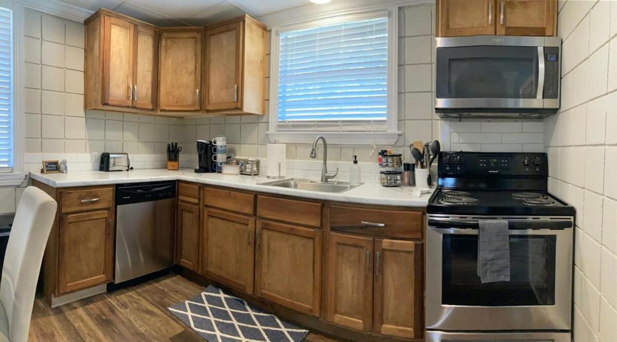 Comfortable Cottage On The Blue Mile - Close To Gsu! Statesboro Dış mekan fotoğraf